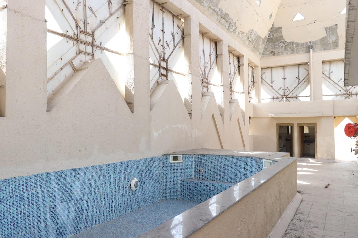 What to Expect When Building a New Pool in Naples